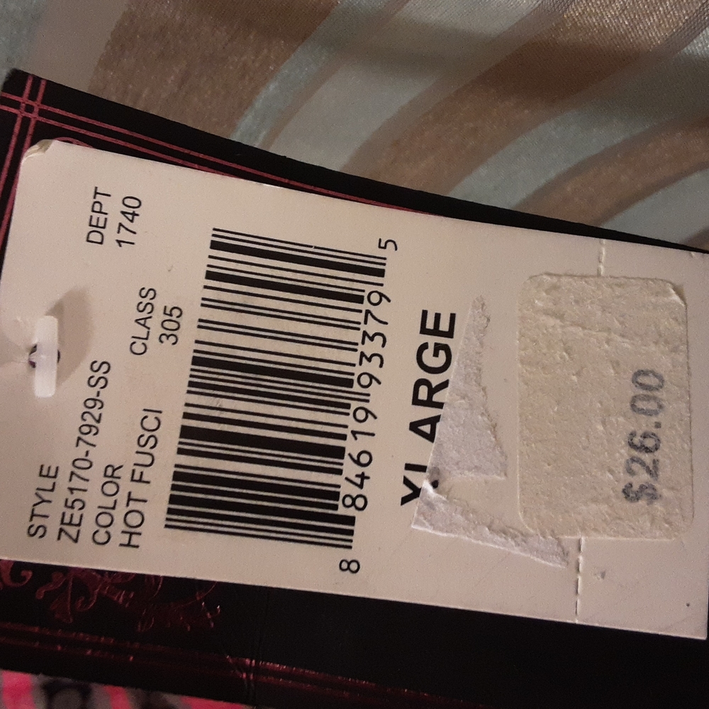 Almost Famous Tank Top - Picture 3 of 4